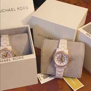 NW/T Michael Kors watch with rose gold hardware